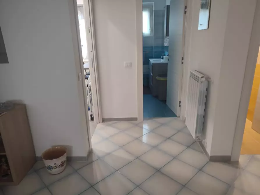 Immagine 36 di Camera in affitto  in Piazza Immacolata 11 a Napoli