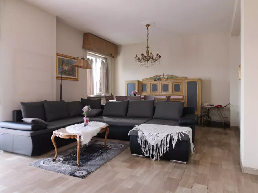 Immagine 15 di Appartamento in vendita  in Largo Ezio Ottaviani a Terni