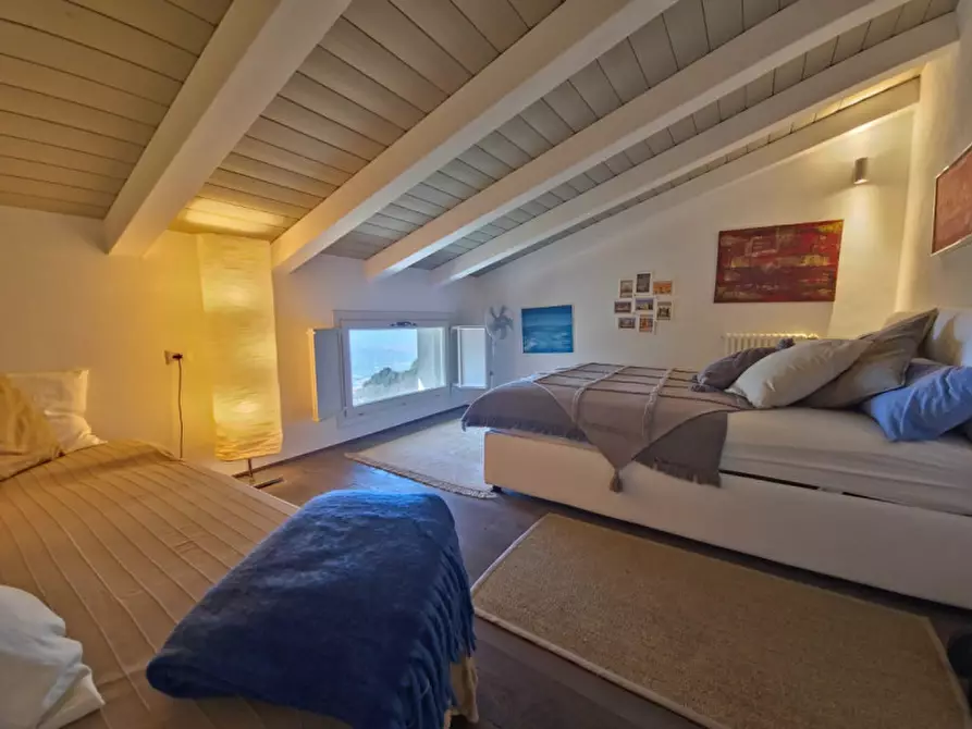 Immagine 32 di Villa in vendita  a Pietrasanta