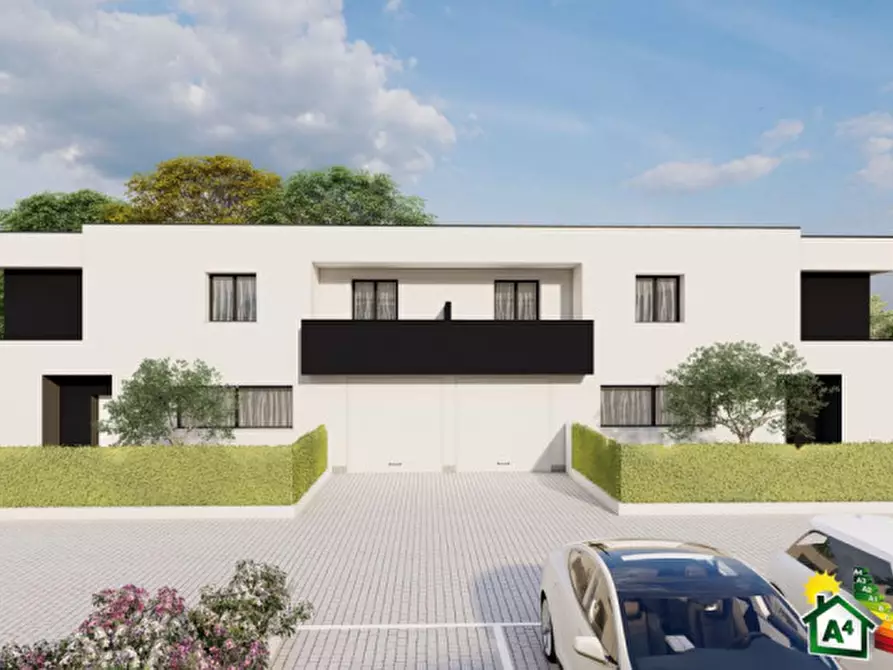 Immagine 1 di Casa quadrifamiliare in vendita  in Via Vittorio Emanuele II a Legnaro