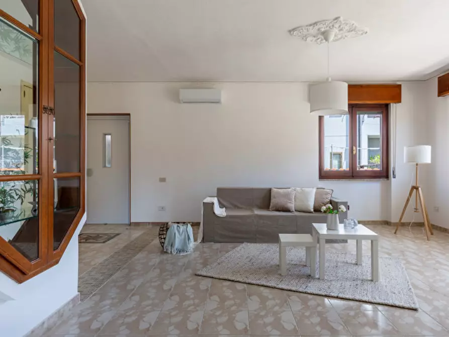 Immagine 3 di Casa indipendente in vendita  in via Budapest 56 a Quartu Sant'elena