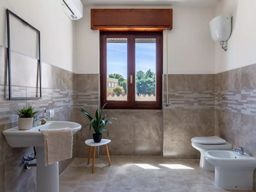 Immagine 7 di Casa indipendente in vendita  in via Budapest 56 a Quartu Sant'elena