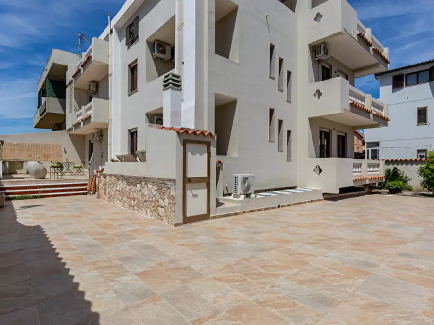 Immagine 15 di Casa indipendente in vendita  in via Budapest 56 a Quartu Sant'elena