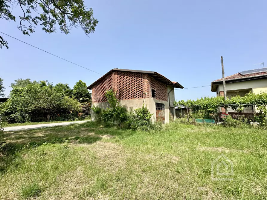 Immagine 5 di Terreno in vendita  in Via Vittorio Veneto a Vische