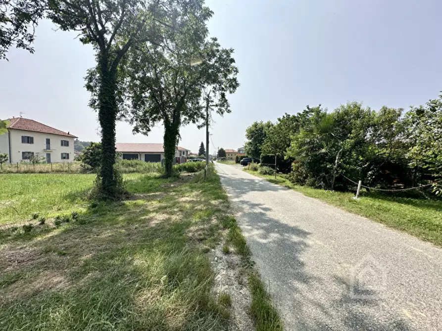 Immagine 12 di Terreno in vendita  in Via Vittorio Veneto a Vische