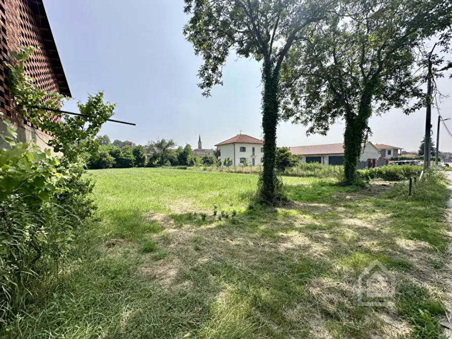 Immagine 21 di Terreno in vendita  in Via Vittorio Veneto a Vische