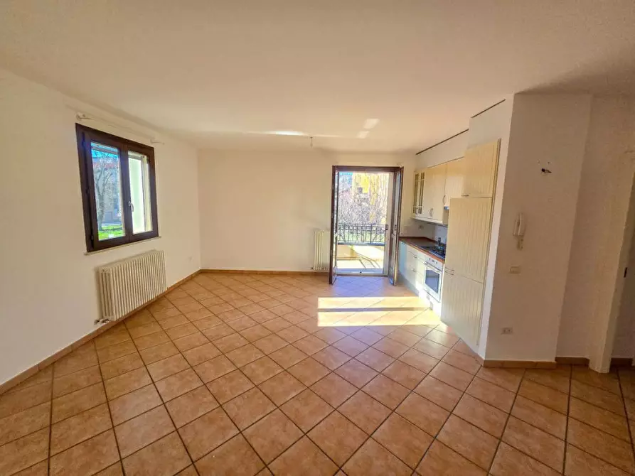 Immagine 5 di Appartamento in vendita  in Via Cattaneo a Urbania