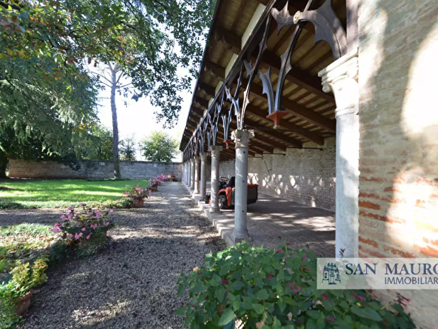 Immagine 21 di Villa in vendita  a Sandrigo