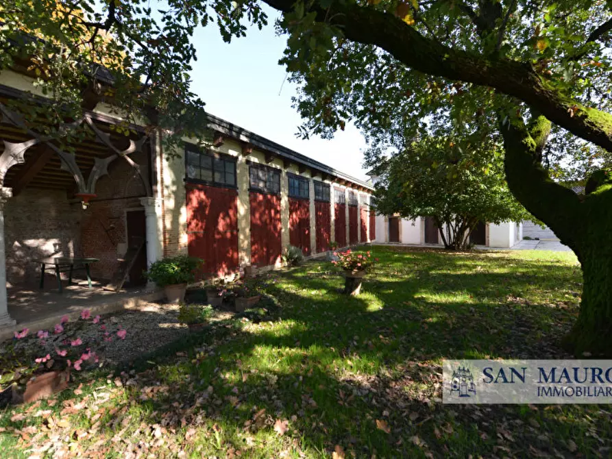 Immagine 24 di Villa in vendita  a Sandrigo