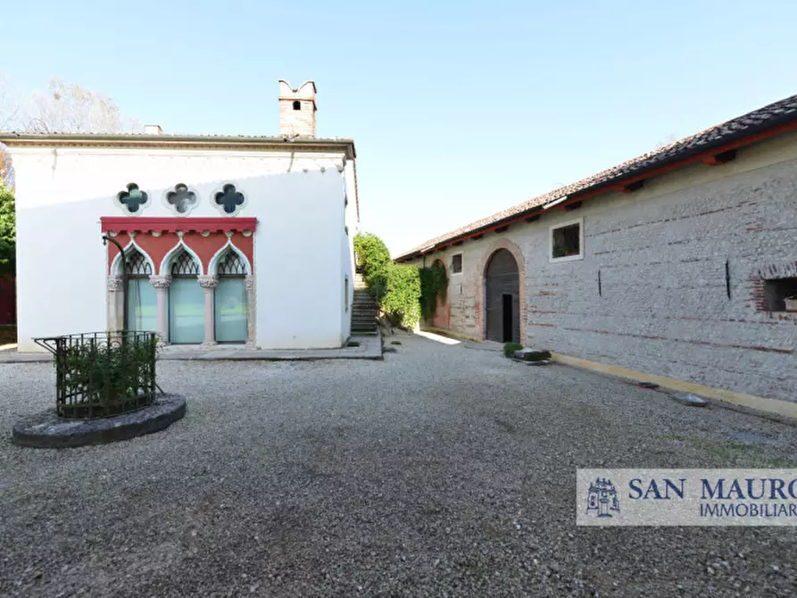 Immagine 25 di Villa in vendita  a Sandrigo