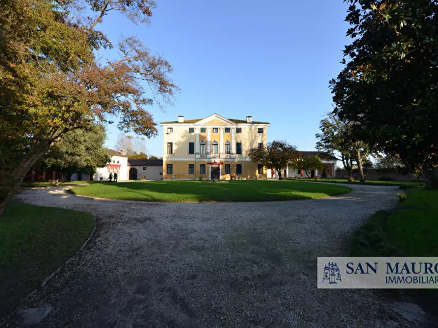 Immagine 28 di Villa in vendita  a Sandrigo