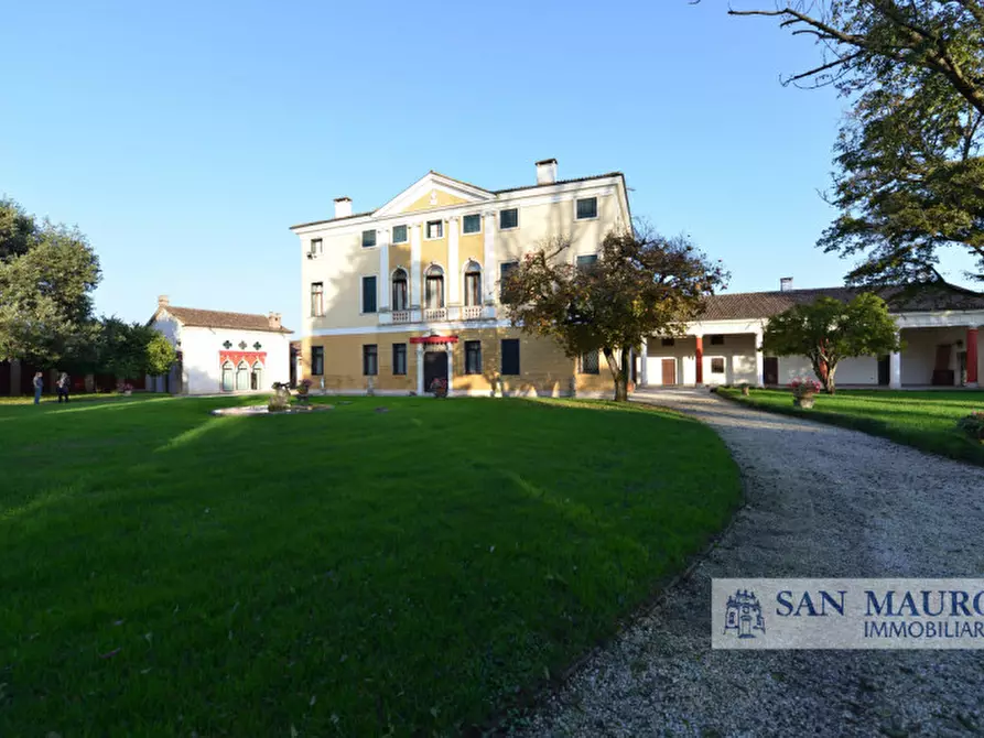 Immagine 29 di Villa in vendita  a Sandrigo