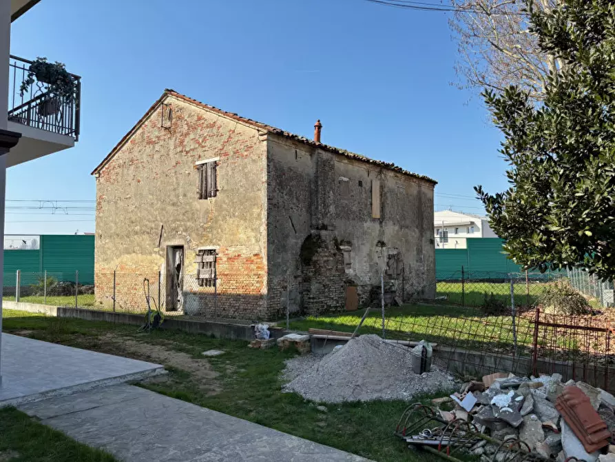 Immagine 1 di Casa bifamiliare in vendita  in Via Asseggiano a Spinea