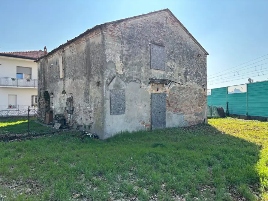 Immagine 3 di Casa bifamiliare in vendita  in Via Asseggiano a Spinea