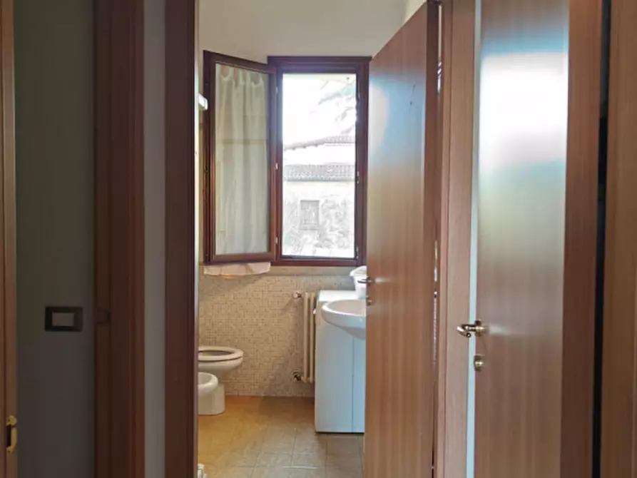 Immagine 6 di Appartamento in affitto  in Via Pongiluppi a Ostiglia