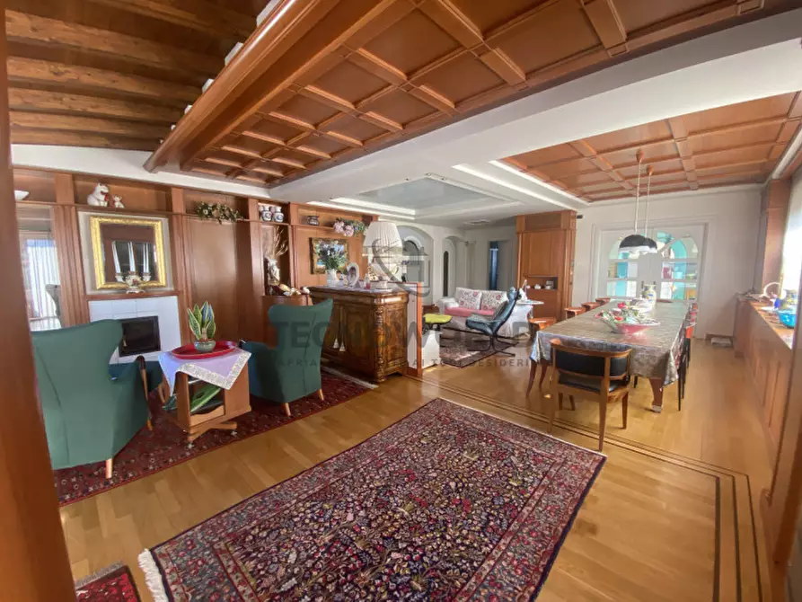 Immagine 8 di Laboratorio in vendita  in VIA VEGRI a Zanè