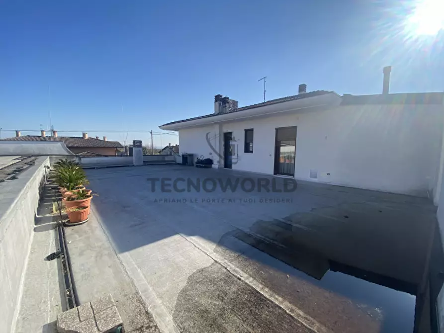 Immagine 18 di Laboratorio in vendita  in VIA VEGRI a Zanè