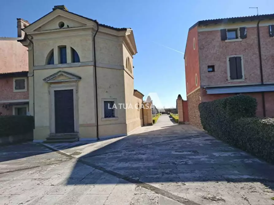 Immagine 12 di Attico in vendita  a Castel D'azzano