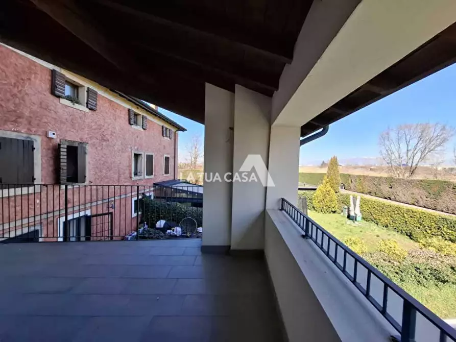 Immagine 16 di Attico in vendita  a Castel D'azzano