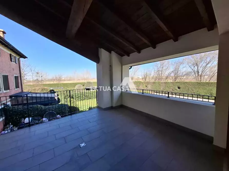 Immagine 18 di Attico in vendita  a Castel D'azzano