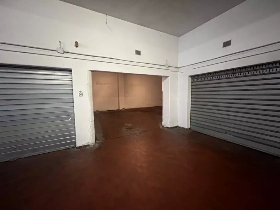 Immagine 6 di Garage in vendita  in Piazza Stefano Jacini a Roma