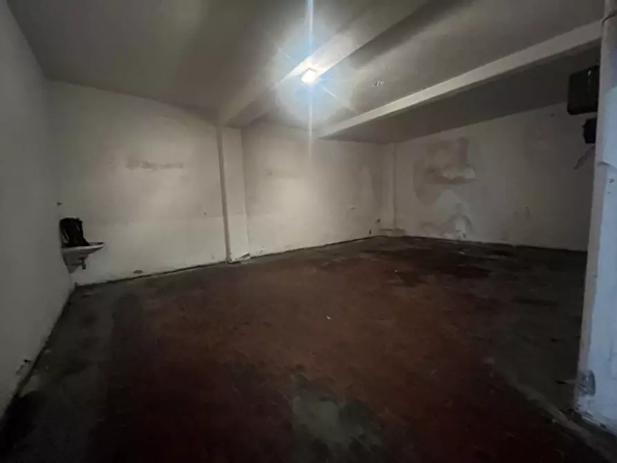 Immagine 14 di Garage in vendita  in Piazza Stefano Jacini a Roma