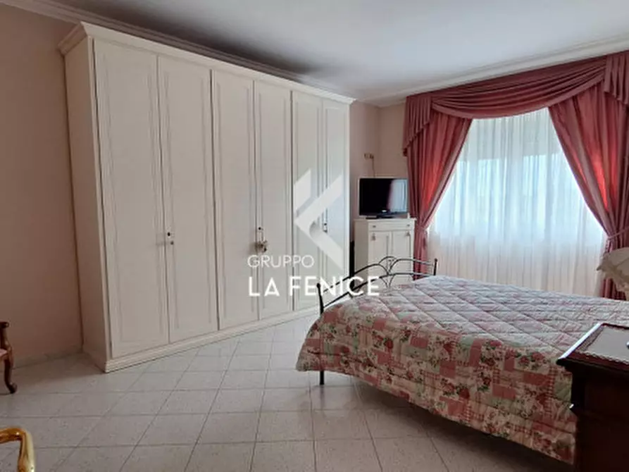 Immagine 12 di Appartamento in vendita  in via Alberobello a Locorotondo