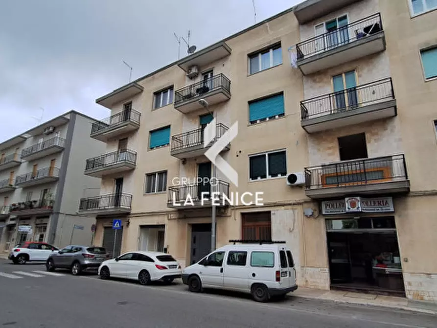 Immagine 40 di Appartamento in vendita  in via Alberobello a Locorotondo