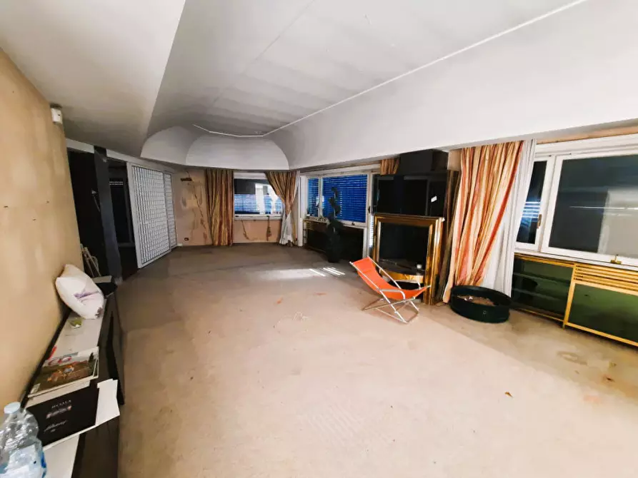 Immagine 7 di Attico in vendita  in VIA ACHILLE PAPA a Roma