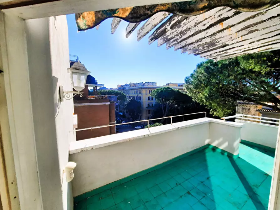 Immagine 18 di Attico in vendita  in VIA ACHILLE PAPA a Roma