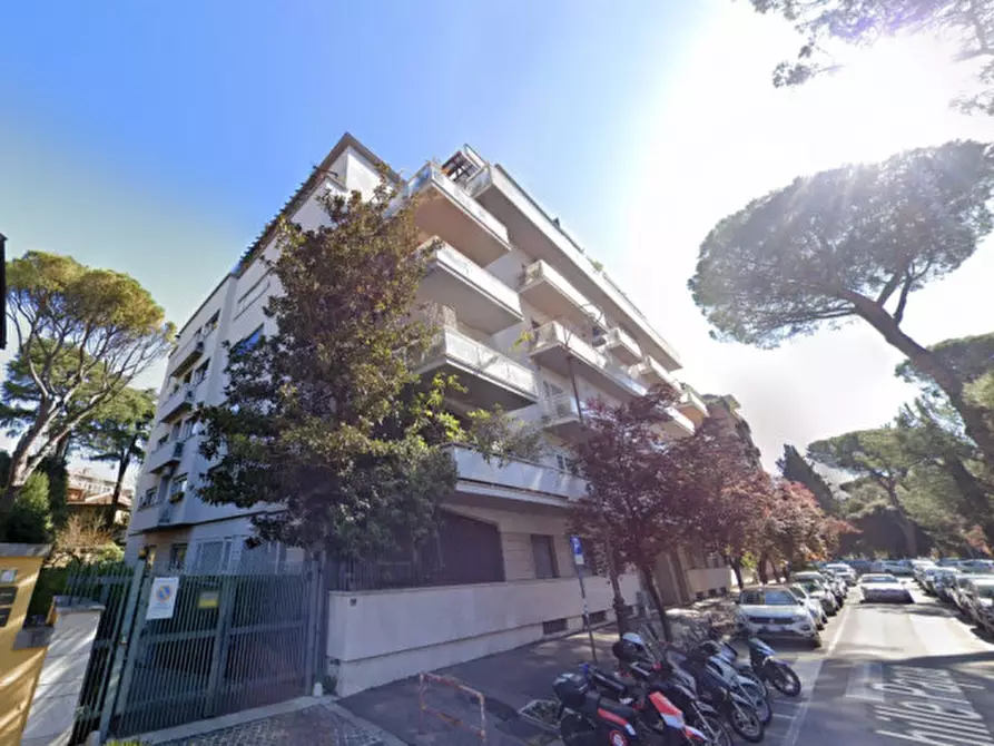 Immagine 24 di Attico in vendita  in VIA ACHILLE PAPA a Roma