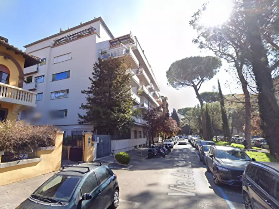 Immagine 25 di Attico in vendita  in VIA ACHILLE PAPA a Roma