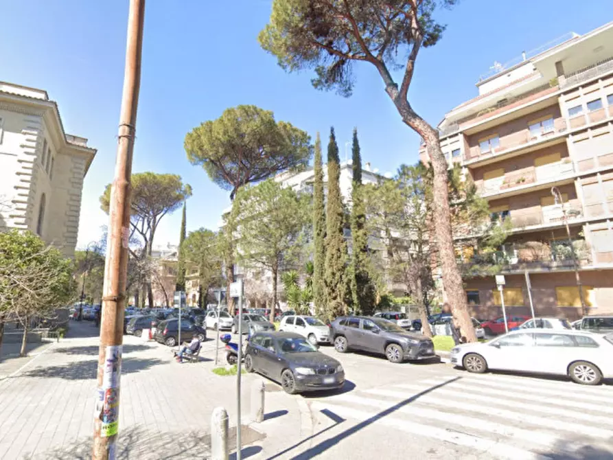 Immagine 26 di Attico in vendita  in VIA ACHILLE PAPA a Roma