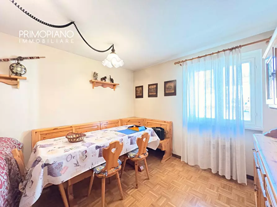 Immagine 2 di Appartamento in vendita  in Via Guglielmo Marconi a Lavarone