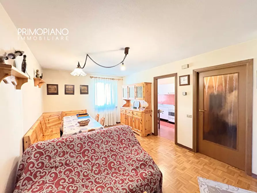 Immagine 4 di Appartamento in vendita  in Via Guglielmo Marconi a Lavarone