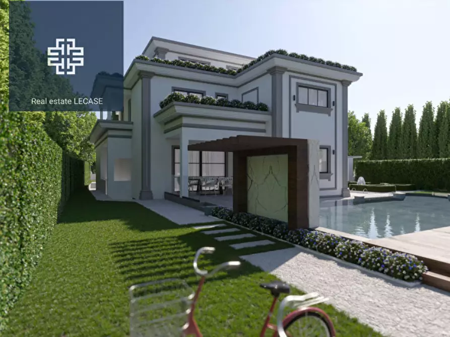 Immagine 2 di Villa in vendita  in Via Allende a Forte Dei Marmi