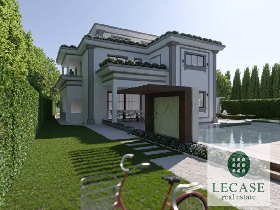 Immagine 3 di Villa in vendita  in Via Allende a Forte Dei Marmi