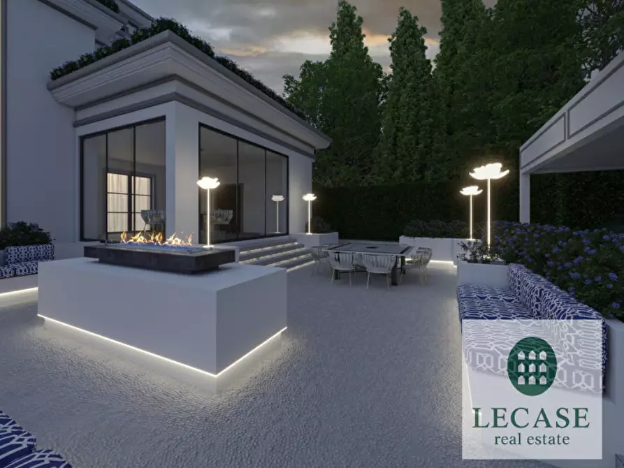 Immagine 5 di Villa in vendita  in Via Allende a Forte Dei Marmi