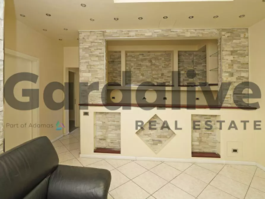 Immagine 6 di Ufficio in vendita  in Viale Guglielmo Marconi a Desenzano Del Garda