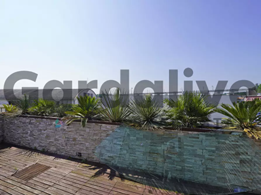 Immagine 11 di Ufficio in vendita  in Viale Guglielmo Marconi a Desenzano Del Garda