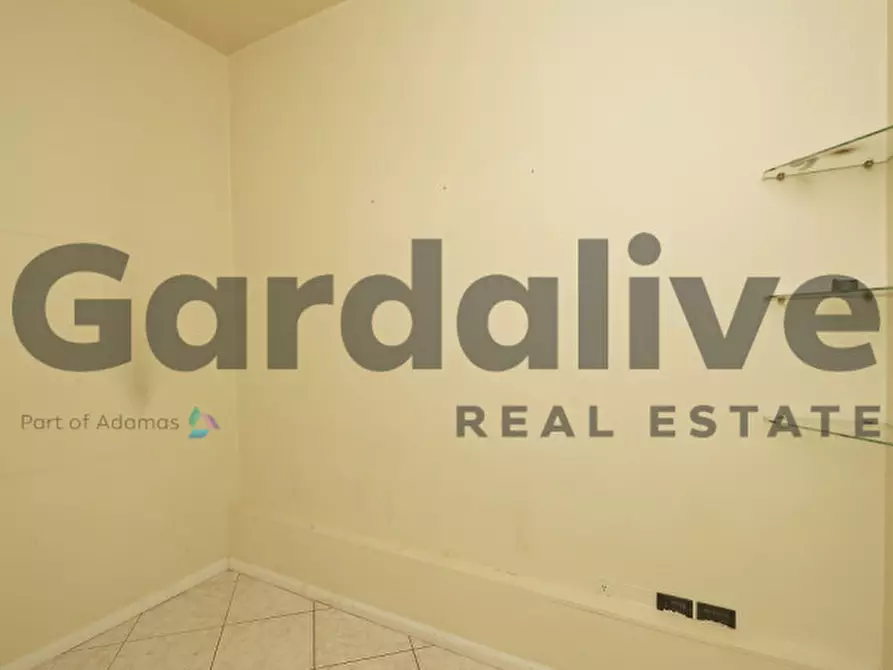 Immagine 14 di Ufficio in vendita  in Viale Guglielmo Marconi a Desenzano Del Garda