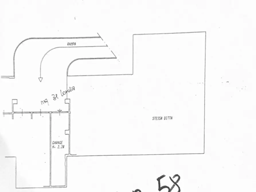 Immagine 1 di Garage in vendita  in Via Litoranea 149 a Mondolfo