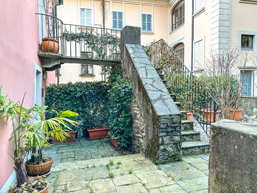 Immagine 17 di Casa indipendente in vendita  in via Bernandino a Orta San Giulio