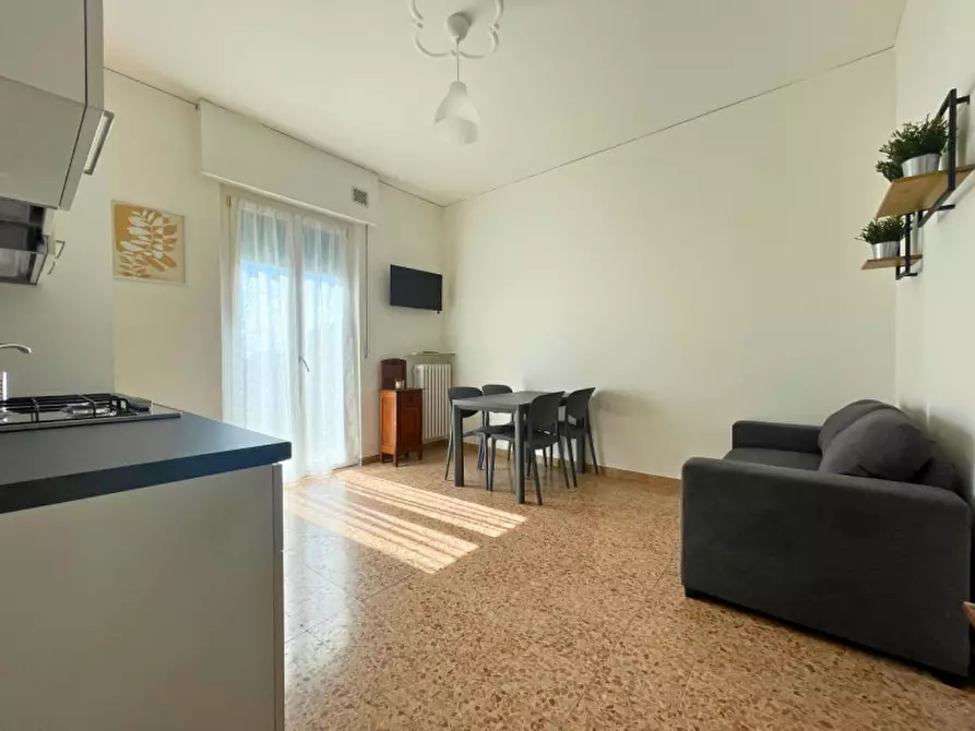 Immagine 2 di Appartamento in affitto  in via Scuderlando 101 a Verona