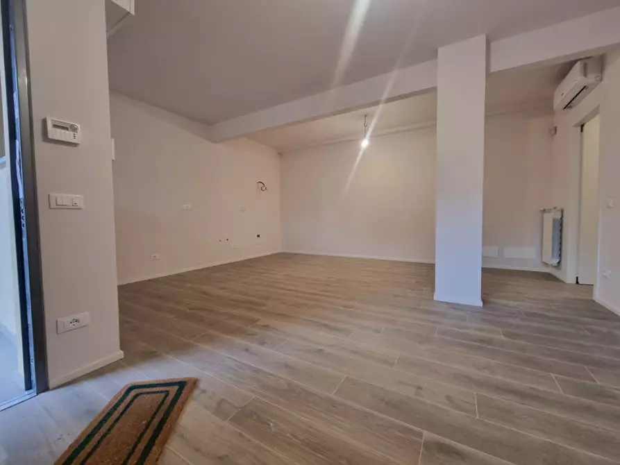 Immagine 4 di Appartamento in vendita  in VIA CIMABUE a Campi Bisenzio