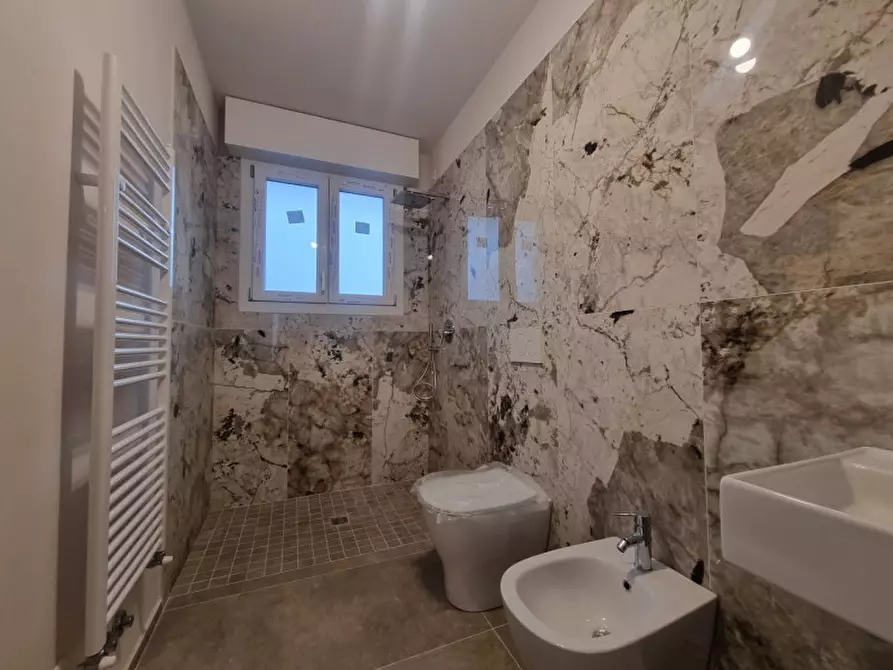 Immagine 10 di Appartamento in vendita  in VIA CIMABUE a Campi Bisenzio