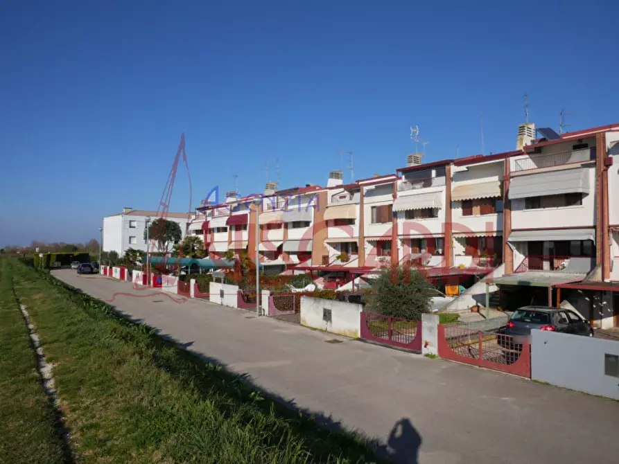 Immagine 24 di Villetta a schiera in vendita  in Piazzale Clessidra 18 a Caorle