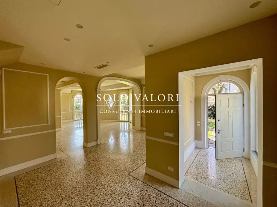 Immagine 10 di Villa in vendita  a Castelfranco Veneto