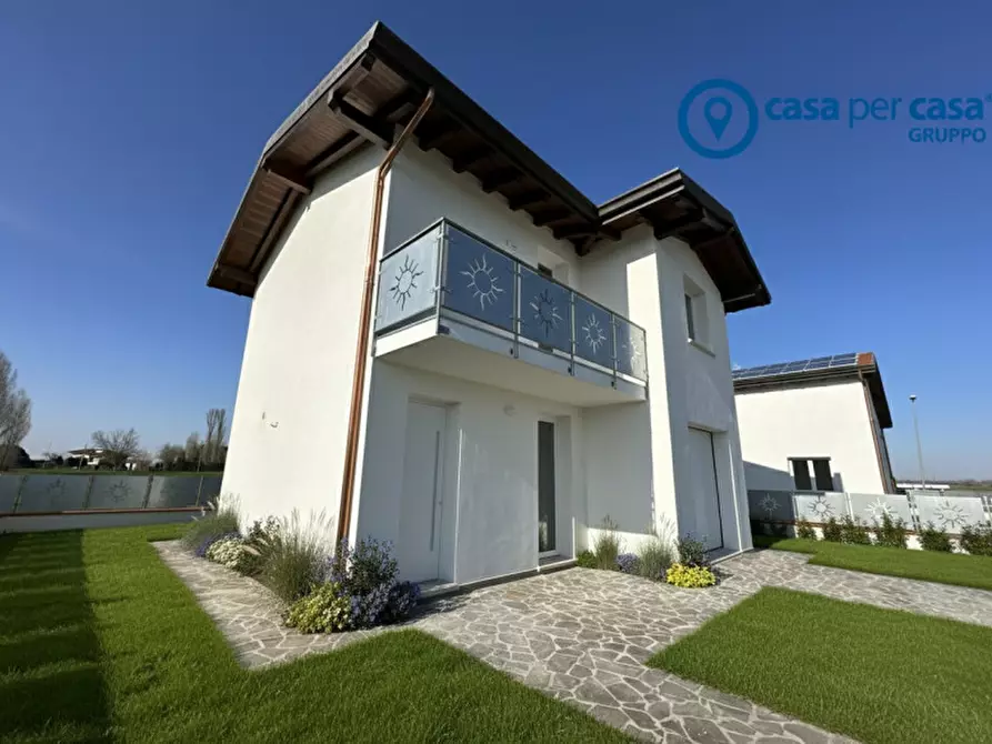 Immagine 1 di Villa in vendita  in Papozze, Via Polesani nel Mondo 1 a Papozze