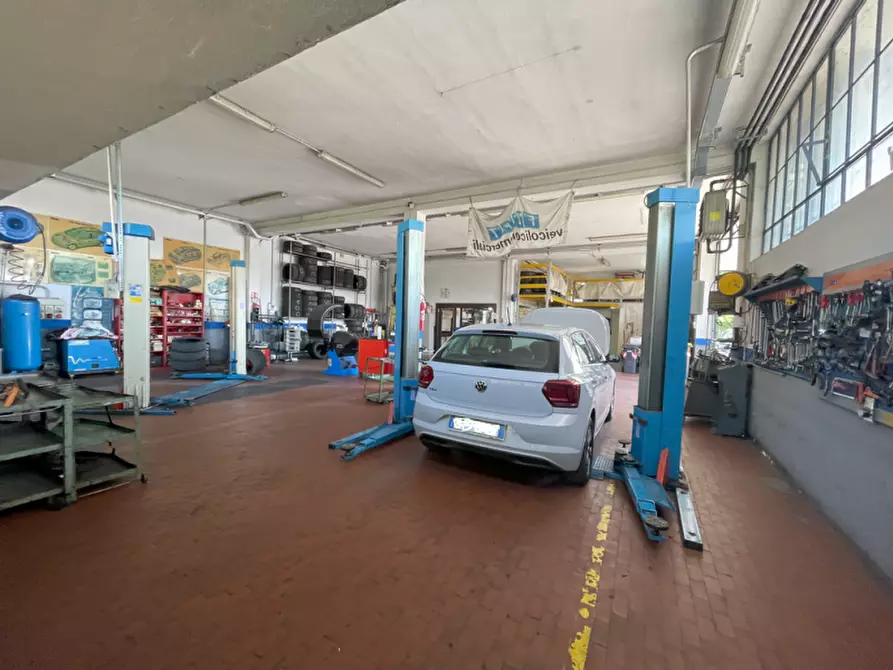 Immagine 1 di Laboratorio in vendita  in Via sette Martiri a Padova